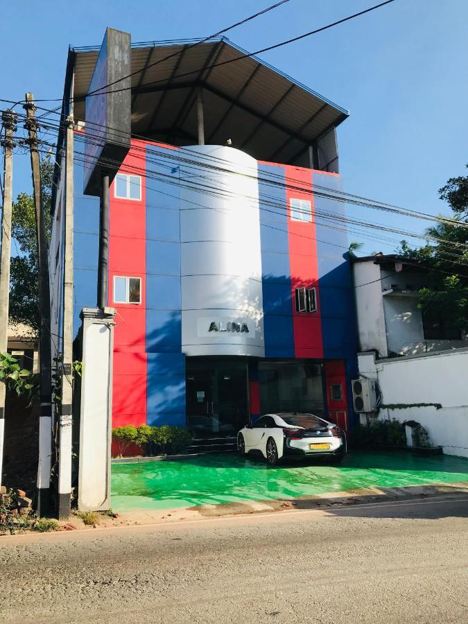Alina Budget Hotel Kaduwela Ngoại thất bức ảnh
