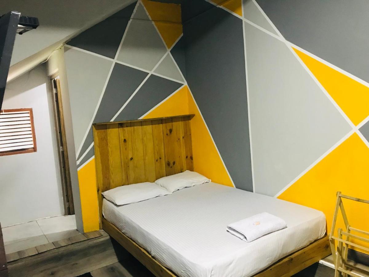 Alina Budget Hotel Kaduwela Ngoại thất bức ảnh