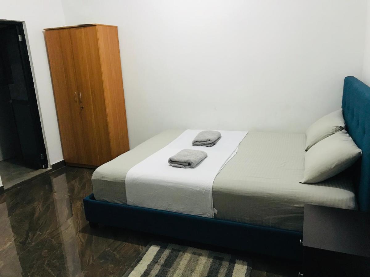 Alina Budget Hotel Kaduwela Ngoại thất bức ảnh